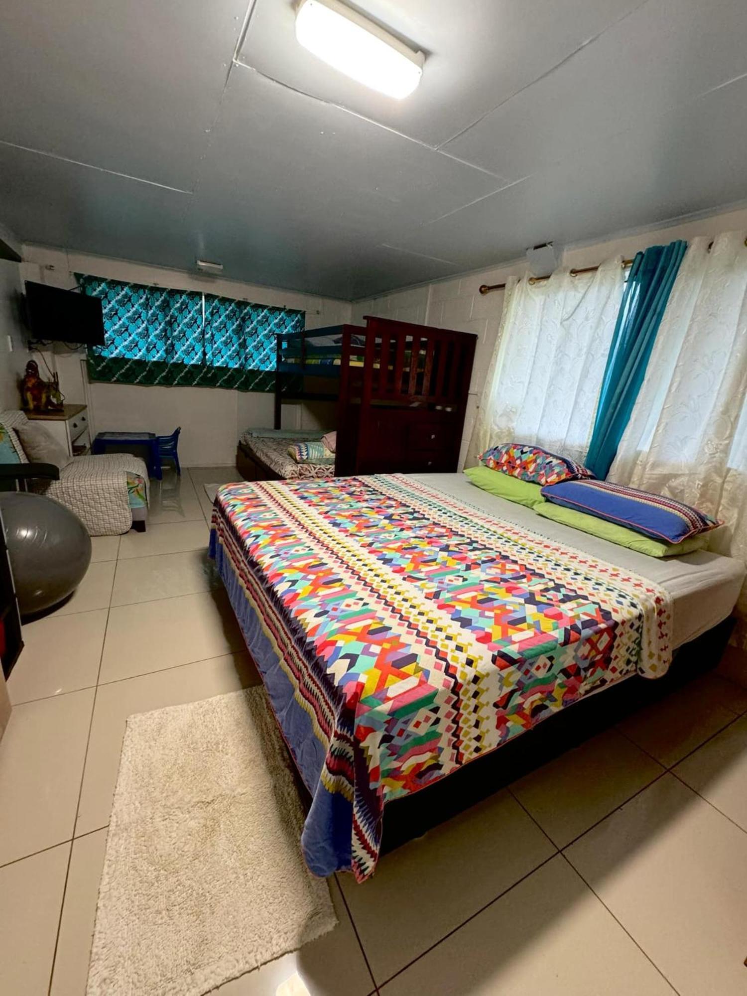 Mirimiri Spa Homestay Ngatangiia Luaran gambar